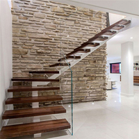 Nouvelle conception centrale Stringer escalier en bois droit ménage individuel U forme escalier en plexiglas