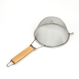 Stainless Steel Strainer 18Cm With Wooden Handle For Kitchen Use - Product Image 3