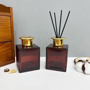 <span class=keywords><strong>Diffuseur</strong></span> d'huiles essentielles en verre à rayures verticales carrées de 200 ml, flacon de <span class=keywords><strong>parfum</strong></span> avec bouchon à vis et bâtonnets - Product Image 4