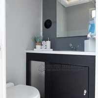 Remorque de toilettes portables à 4 cabines Indy Milennium 6, toilettes et douches portables, remorque de salle de bain