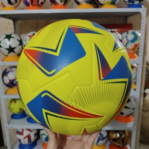 Nouveau Ballon de Football 2026 Imperméable et Résistant à l'Usure, Ballons de Match Originaux pour Adultes, Ballons de Football Personnalisables avec Logo, Ballon de Football Sans Couture - Product Image 4