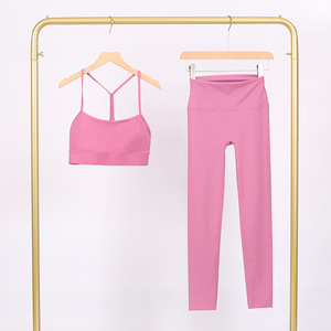 Completo Sportivo Donna: Top a Y, Pantaloni a Tre Quarti, Reggiseno Effetto Nudo, Schiena Bella, Anti-Shock, Push-Up, Traspirante, Tinta Unita - Product Image 2