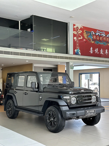 SUV 4x4 chinois BAW 212, moteur essence turbo, véhicule tout-terrain robuste pour le désert, les montagnes, les safaris, le marché d'exportation - Product Image 2