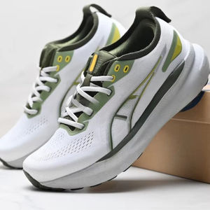 Chaussures de course pour hommes en maille rétro respirante automne 2025, style marche, semelle épaisse, légères, chaussures de <span class=keywords><strong>sport</strong></span> - Product Image 1