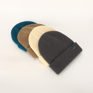 Bonnet d'hiver en tricot de coton uni, broderie personnalisée, couvre-chef tendance et chaud, chapeaux en tricot à la mode - Product Image 2