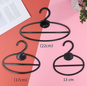 Organisateur de foulards et hijabs rond pliable en plastique avec crochets – Support économique pour voiles et écharpes - Product Image 5