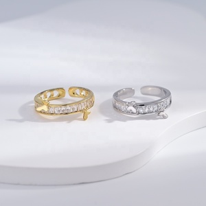 Anillo de latón personalizado moderno con baño de oro de 18 quilates, unisex, estilo hip hop, con circonita cúbica, ajustable, con piedra natural de mariposa, para mujer. - Product Image 5