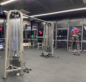 Venta al por mayor Multiestación Gimnasio comercial Cinco estaciones profesionales con pesas de paquete para uso de 5 personas - Product Image 2