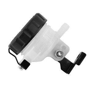 Taza de aceite de freno para motocicleta Mochi con soporte, color negro y plateado, ajuste universal para piezas de modificación de carreras todoterreno - Product Image 5