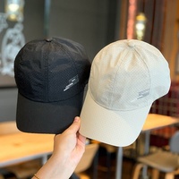 Topi Olahraga Ringan Cepat Kering Label Pribadi Berlubang Performa Tinggi Bernapas Topi Golf Tahan Air Pelindung Matahari Luar Ruangan