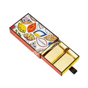 Cajas de regalo de cartón Kraft personalizadas Embalaje Premium para <span class=keywords><strong>Bon</strong></span> Wine Chocolate Sushi Forma cuadrada con bandeja de papel con forro de esponja - Product Image 2