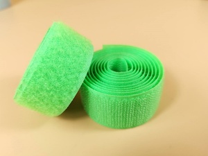 Bande auto-agrippante en velours personnalisée de haute qualité, solide et durable, à coudre sur les vêtements, Velcro - Product Image 4