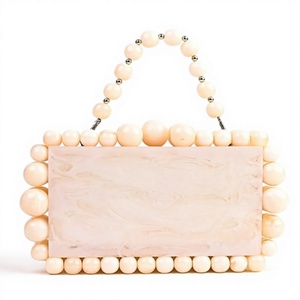 Pochette élégante en résine perlée avec décoration de perles, forme rectangulaire, pour soirée - Product Image 1