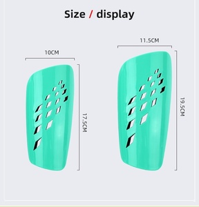 Protège-tibia de football avec logo personnalisé Équipement de football de protection en gros Protège-tibia de football - Product Image 2