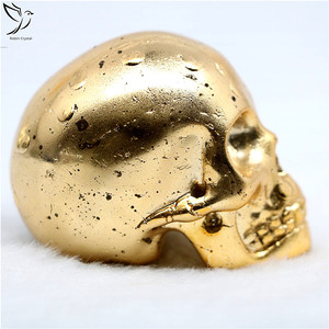 Produttore all'ingrosso di cristallo di Robin regali di natale 5.2 "<span class=keywords><strong>pirite</strong></span> intagliato cristallo dorato teschio di metallo per <span class=keywords><strong>la</strong></span> decorazione - Product Image 2