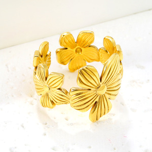 Fashion <b>Rings</b> Gold Tone Butterfly Flower Open Design For Women Gift Jewelry - Product Image 4