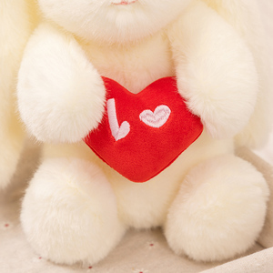 Muñeca de conejo de orejas largas esponjosas de felpa supersuave con corazón y lazo de 33cm - Product Image 5