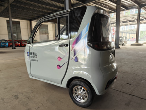 Triciclo Elettrico Elegante per Passeggeri Adulti <span class=keywords><strong>con</strong></span> Sedile Posteriore a 2 Posti Mini <span class=keywords><strong>Auto</strong></span> Elettrica a <span class=keywords><strong>3</strong></span> <span class=keywords><strong>Ruote</strong></span> per Adulti - Product Image 6