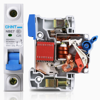 Interruptor Automático Miniatura (MCB) CHINT NBE7, Capacidad de Ruptura de 6kA, 1P/2P/3P/4P, Tipo C, 63A, PA66, Certificado CE, Nueva Serie Kunlun