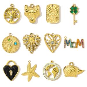 Accessori DIY in acciaio inox Love stelle marine lettera orecchini collana chiave con ciondoli di trifoglio riccio placcato oro - Product Image 1