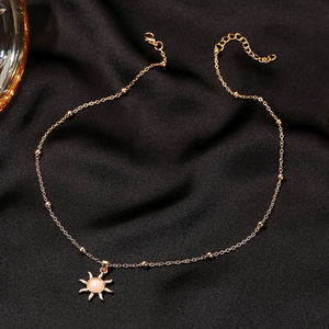 Squisita Collana con Pendente a Girasole in Opale per Donne, Gioiello di Moda che Esalta il Temperamento ed è Esteticamente Gradevole - Product Image 6