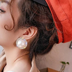 Orecchini a Cerchio Simil-Perla per Donne, Gioielli Scintillanti Rotondi per Uso Quotidiano - Product Image 6