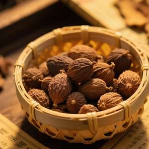 Spezie di Tsaoko Amomum di Alta Qualità, Erba Singola per Condimenti e Marinature, Proveniente dallo Yunnan, Cina, Frutto di Tsaoko Amomum - Product Image 4