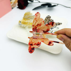 Pince à <span class=keywords><strong>cheveux</strong></span> en acétate de <span class=keywords><strong>libellule</strong></span> classique de haute qualité YHJ, forme d'insecte exquise, pince à <span class=keywords><strong>cheveux</strong></span> tendance pour femmes - Product Image 3