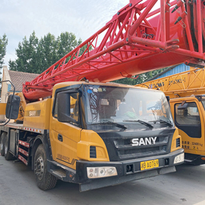 Grue sur camion Sany d'occasion à bas prix de 25 tonnes, idéale pour les travaux de levage en construction - Product Image 1