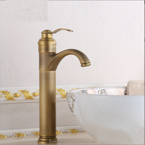 Grifo de latón de estilo moderno y elegante para la cocina, rociador de fregadero de bronce antiguo de lujo, de cobre, modelo <span class=keywords><strong>hcg</strong></span> 2022 - Product Image 6