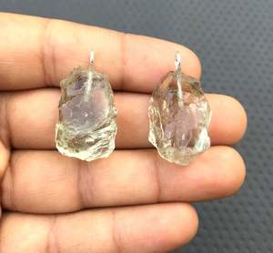 Haute qualité 2 pièces 92.5 pendentif en argent Sterling naturel vert améthyste pierre précieuse non traitée bijoux à breloque brute plaqué or - Product Image 4