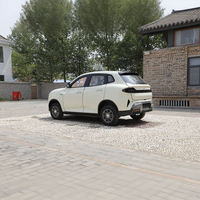 Berline électrique familiale 4 portes 5 places avec moteur AC 3500W, vitesse maximale de 60 km/h, autonomie NEDC inférieure à 100 km