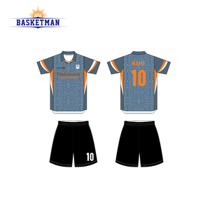 Set Personalizzato di Maglie da <span class=keywords><strong>Calcio</strong></span> Stile Italiano Grigio Blu Arancione con Colletto a Polo, Uniforme da <span class=keywords><strong>Calcio</strong></span> ad Asciugatura Rapida, Kit da Allenamento per Squadre, Basso MOQ - Product Image 1