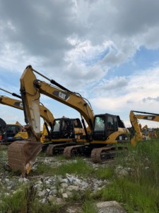 Excavatrice hydraulique sur chenilles CAT 320D d'occasion, excavatrice de construction de 20 tonnes - Product Image 1