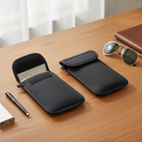 Pochette Téléphone Faraday en Tissu de Plongée avec Blocage de Signal, Protection RFID, Antivol, Fermoir Magnétique, Couleur Unie Personnalisable