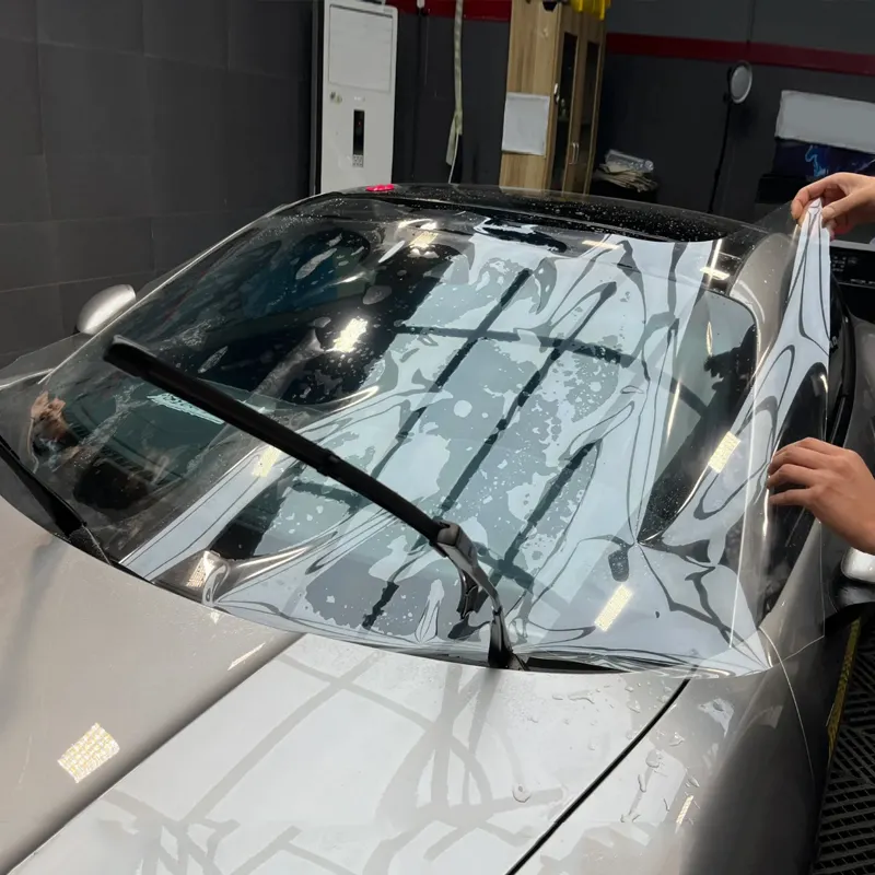 ที่กําหนดเองสูงทราย hydrophobic หลักฐานการรักษาด้วยตนเอง 94% VLT TPU PPF ฟิล์มกระจกด้านหน้ารถความปลอดภัยฟิล์มรถกระจกป้องกันฟิล์ม