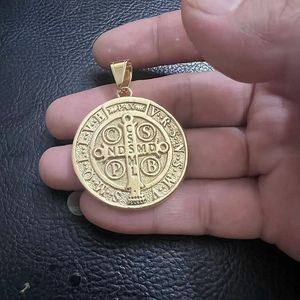 Colgantes de santos católicos asistidos Collar de crucifijo de San Cristóbal Lázaro Benito Michael <span class=keywords><strong>St</strong></span> <span class=keywords><strong>Benedict</strong></span> - Product Image 5