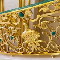 Rampe d'escalier en cuivre et aluminium de style européen pour villa, avec mains courantes sculptées en cuivre, fixation au sol