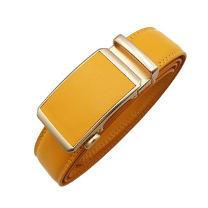 Cintura da <span class=keywords><strong>Donna</strong></span> <span class=keywords><strong>in</strong></span> Vera <span class=keywords><strong>Pelle</strong></span> di Vacchetta con Fibbia Automatica Personalizzata, Colori Vivaci, per Abiti Formali e Business - Product Image 3