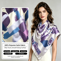 Tissu satiné 100 % polyester en gros d'usine, fil 75D, lisse, élégant, couleur durable pour foulards à col carré et vêtements féminins