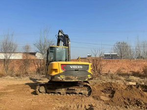 Pelle hydraulique sur chenilles Volvo EC80D 8TON d'occasion en bon état de fonctionnement, moteur et pompe d'origine coréenne à vendre - Product Image 3