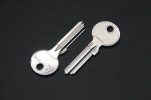 Oem/ODM phổ sắt vật liệu xe ổ khóa thay thế chìa khóa/bổ sung New ev69x 1775 khoảng trống chính - Product Image 3