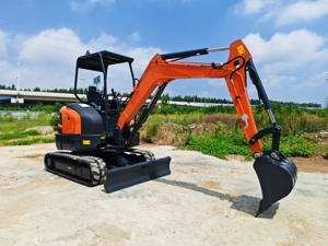 Livraison Gratuite – Nouvelle Excavatrice sur Chenilles YHMG W35 de 3,5 Tonnes pour Terrassement, Aménagement Paysager et Réaménagement Agricole – Certifiée EPA CE - Product Image 4