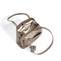 Sac à bandoulière grande taille pour femme en cuir véritable de première qualité avec fermeture à loquet et sangle unique, nouvelle tendance 2026, personnalisable ODM/OEM, fournisseur grossiste
