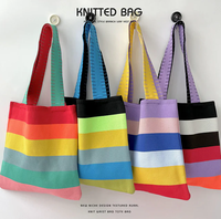 Sac fourre-tout tricoté personnalisable, rayures arc-en-ciel colorées, sac à bandoulière décontracté en tricot avec impression de logo, MOQ 50 pièces