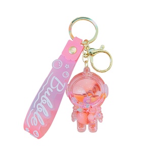 Mignon Acrylique Quicksand Pendentif Porte-clés Cartable Pendentif Poupée Cadeau avec Bouteille D'huile En Gros pour Les Occasions De Noël - Product Image 5