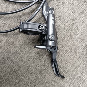 ชุดเบรกไฮดรอลิก <span class=keywords><strong>SHIMANO</strong></span> XT M8200 รุ่น M8200 เบรกดิสก์ไฮดรอลิกเรซิ่นเทอร์โมริทิก สำหรับจักรยานเสือภูเขา พร้อมผ้าเบรก J05A - Product Image 3