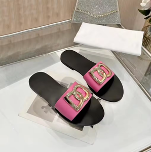 Sandalias de Goma de Lujo de Marca Famosa de Diseñador de Cuero Genuino de Alta Calidad, Última Moda en Sandalias Planas Deslizantes - Product Image 3