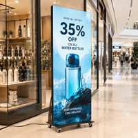 Écran d'affichage LED noir sur pied pour intérieur P1.86, affichage publicitaire mobile, contrôle WiFi Cloud, luminosité 800 cd pour la vente au détail