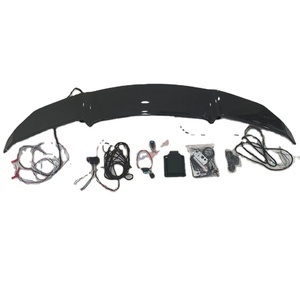 Aileron de voiture universel de style GT en fibre de carbone noir brillant, télé<span class=keywords><strong>commande</strong></span> arrière, pour berline, à vendre - Product Image 1